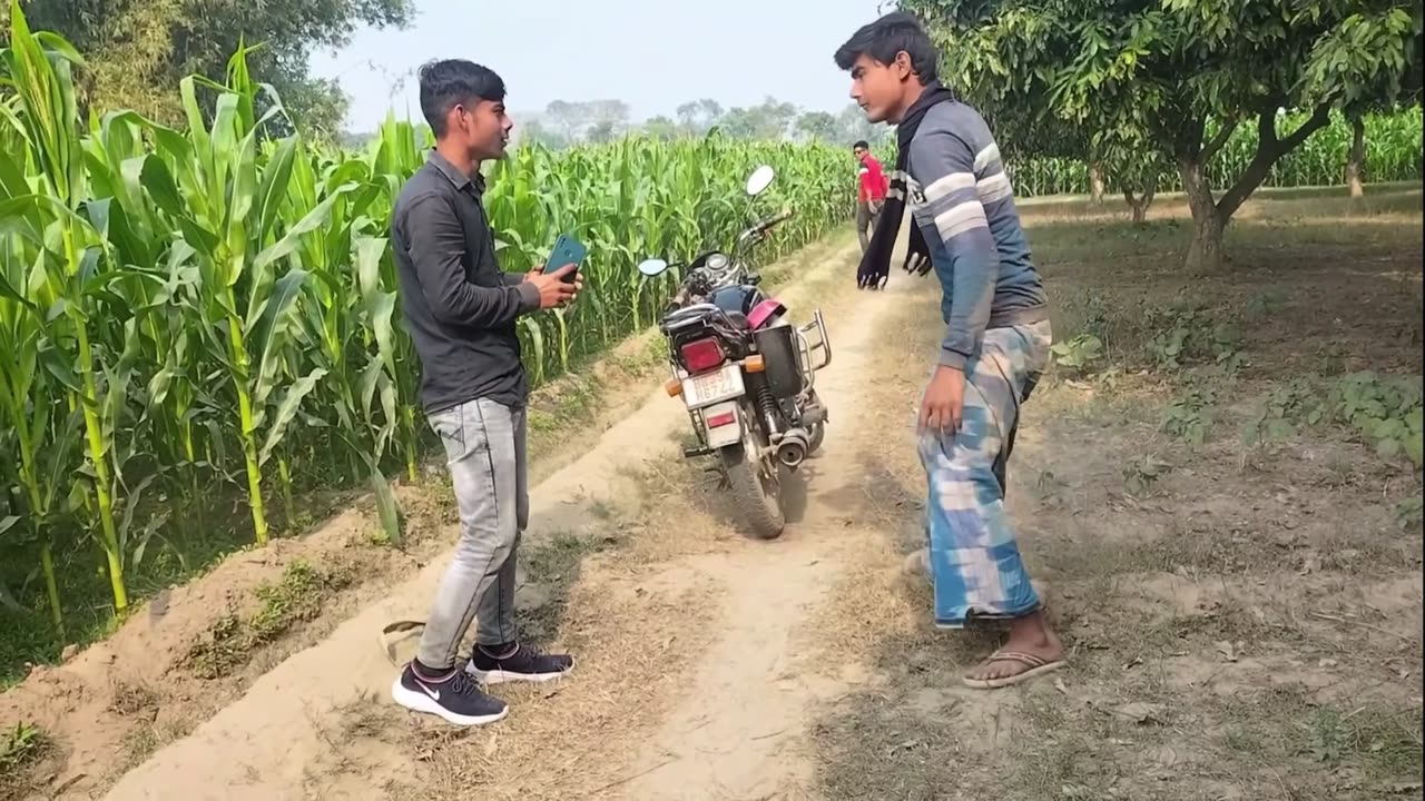 The boys started fighting with each other, then what happened 😳