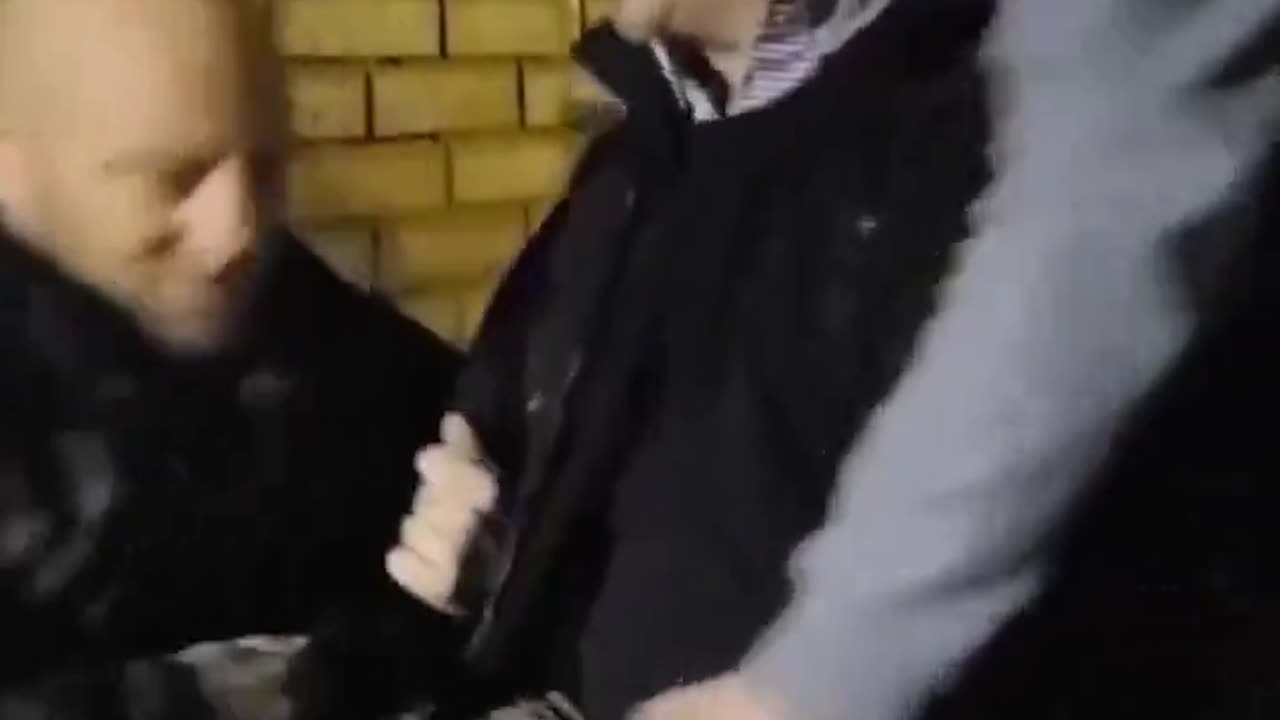 Mohammed from Pakistan wants to abuse a 10 year old British girl but is