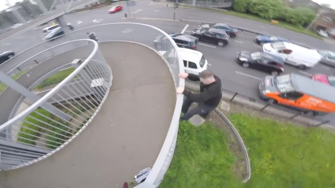 EXTREAM Parkour in London Mental Battle