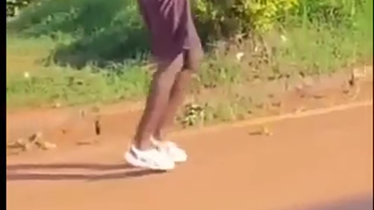 New funny walking style