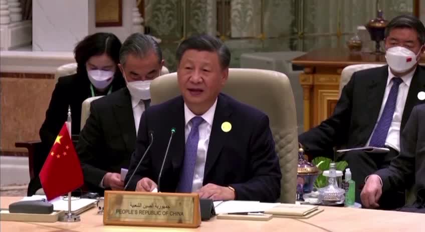 Xi Jinping calls for oil trade in yuan at Gulf summit