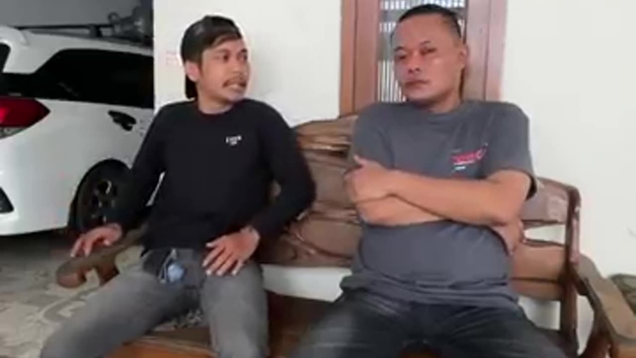 MULUTKU DI MASUKIN BATU BATRE