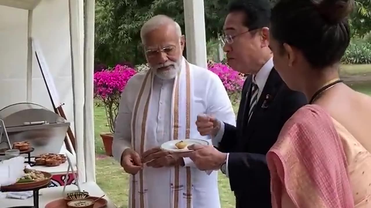 PM MODI and PM JAPAN FUMIO KISHIDA GATHERING AT THE STATE PALACE