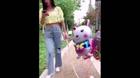 The puppy that was blown away by the wind