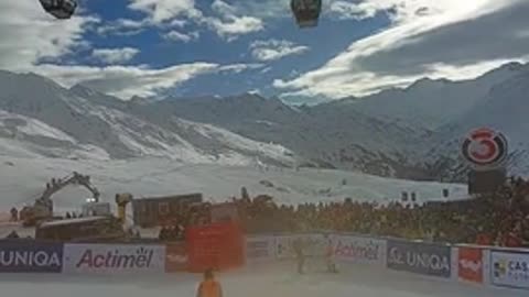 Klimakleber auf der Ski-Piste in Gurgl verärgern das Publikum