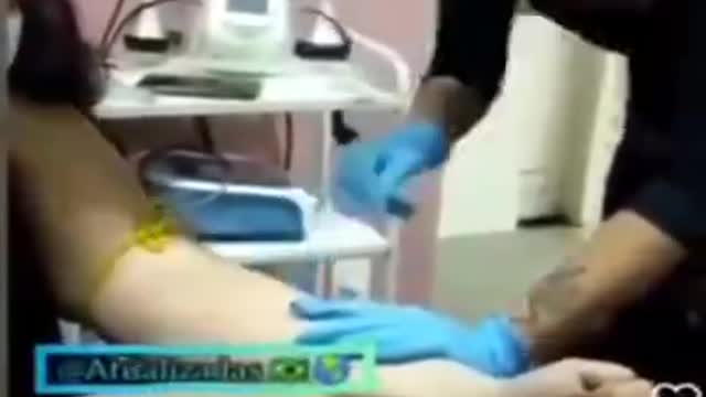 Vaccinated Blood Cant Be Extracted - Highly Coagulated SHARE this far and wide