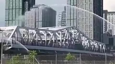 NYC's Third Avenue Bridge Reopens After Getting Stuck Open Due To Overheating