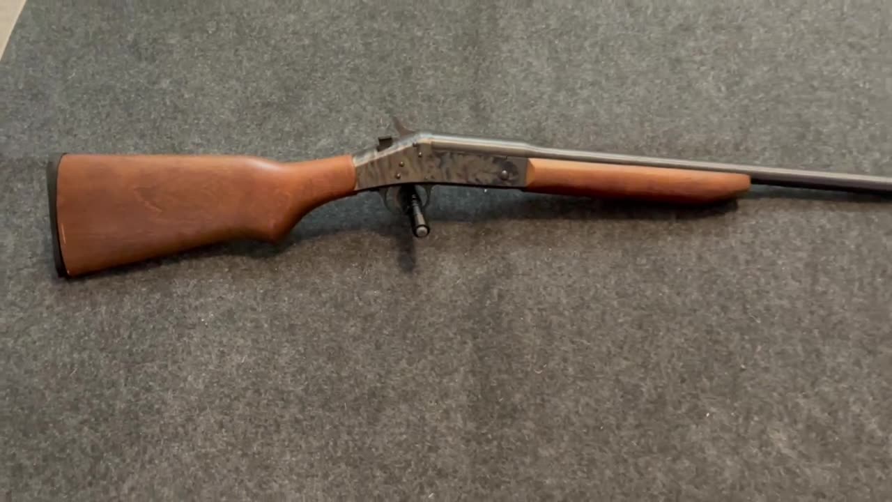 “Shorty Boi” Harrington and Richardson model 088 20 gauge break action shotgun