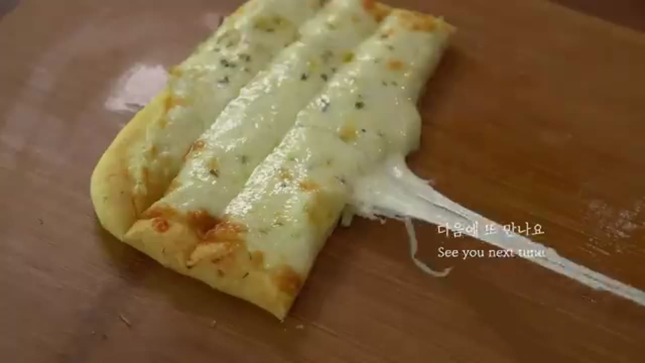 Cheese Garlic Bread with Honey Dip :: Cheesy Garlic Finger