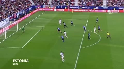 "TOO GOOD" Messi teaches Football to EUROPE