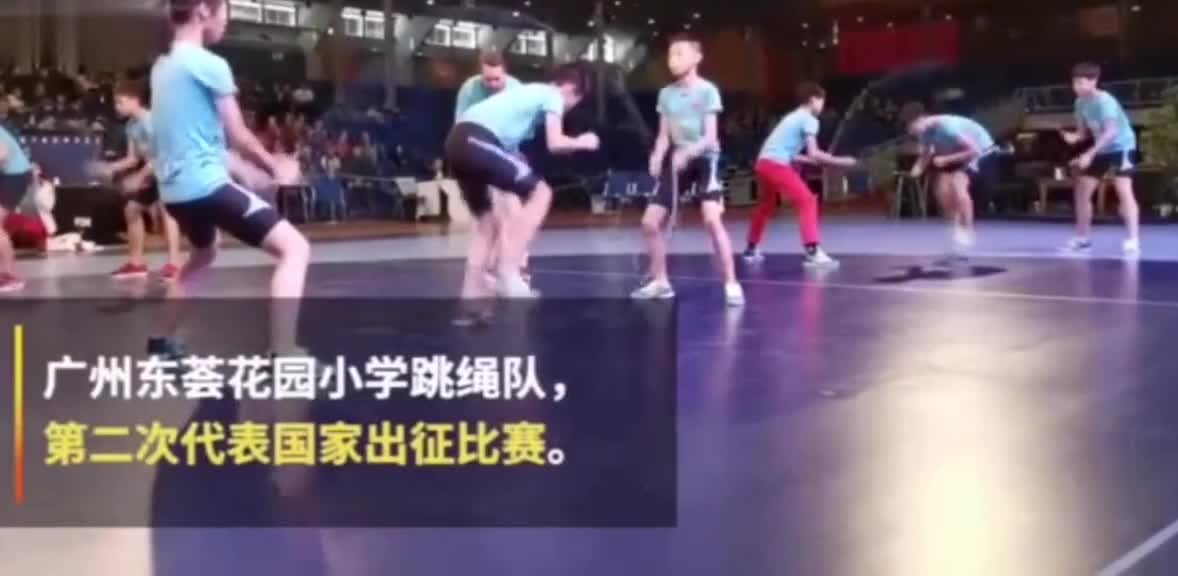 Awesome! Skipping rope in World Cup, China pupils won 60 gold medals.