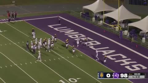 Stephen F. Austin kneels to avoid scoring 100 points vs. Warner