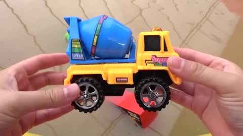 Fine Toys Construction Vehicles Looking for underground car