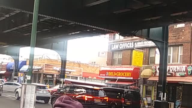 Taking a nice walk around Queens New York City 12-21-21.