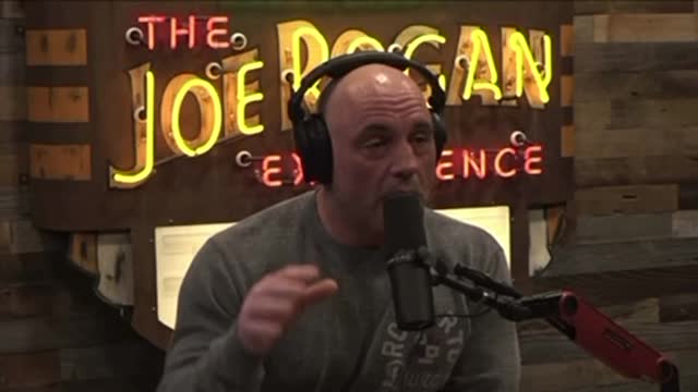 Joe Rogan has some valid questions for Dr. Michael Osterholm 😳😳😳