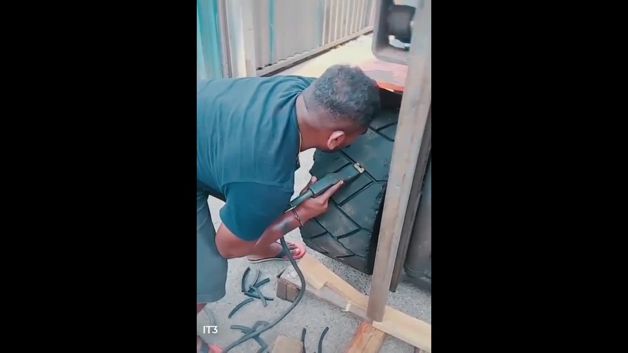 Indian Workers With Amazing Skill