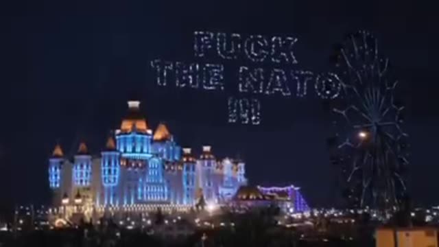 🇷🇺☝️⚠️ - včera večer sa v Soči oslavovalo 73. výročie NATO.😁😁😁