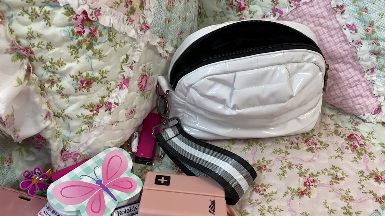What's in my Think Royln Secret Stash Wristlet in White Patent