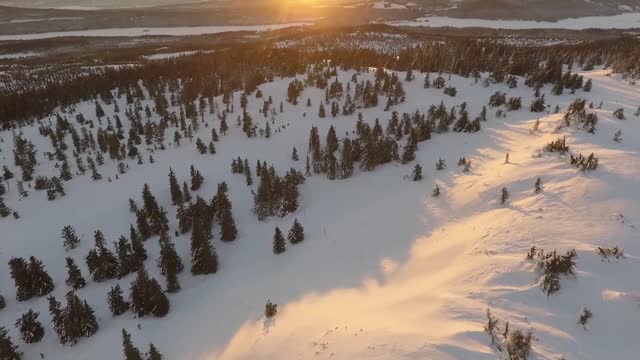 Landscapes of natural elements appearing in Phenomenon on Earth