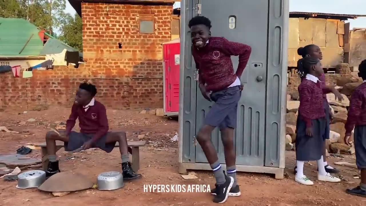 When your from school and you need help😃😃🤩🤩 #trending #viral #dance #funny #subscribe #support