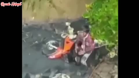 funny videos, you must be laugh