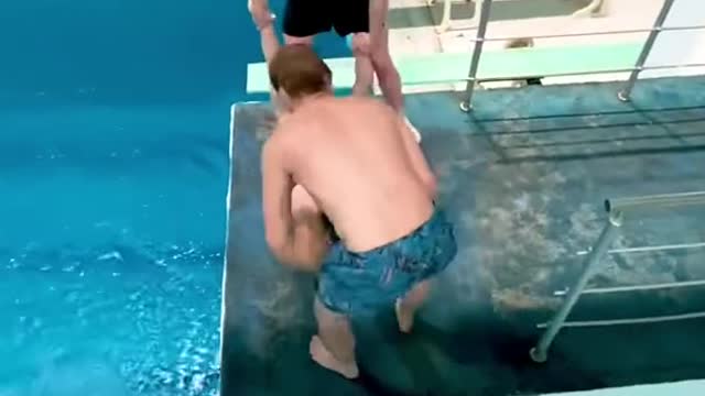 Swiming funny video