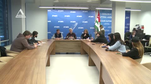 В Абхазии оппозиция обвиняет власть в политическом преследовании