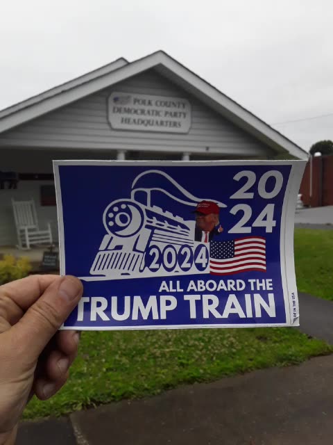 No way to make Dem Headquarters cool!