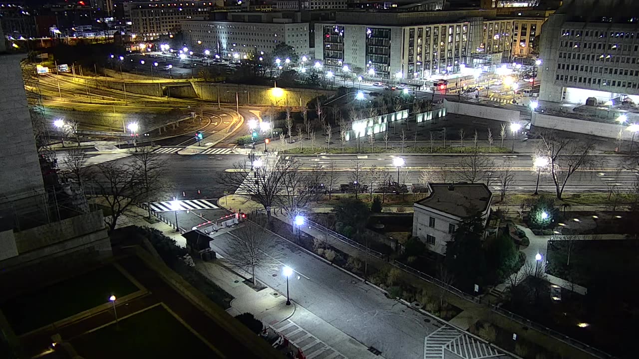 3165RHOBRFNorthwestRoofCourtyard_2021-01-06_04h20min00s760ms.mp4