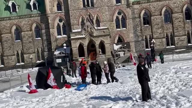 Ottawa trucker convoy