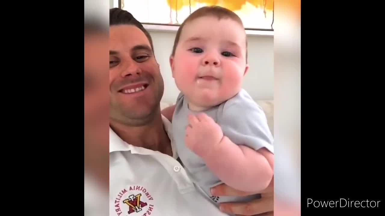 Cut funny baby can, t stop laffing