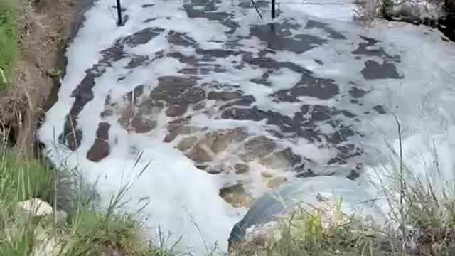 Chutes wash out fence.