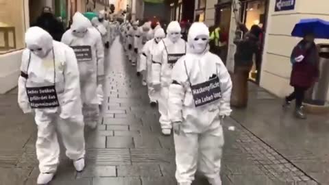 Australia demonstrates against lockdowns