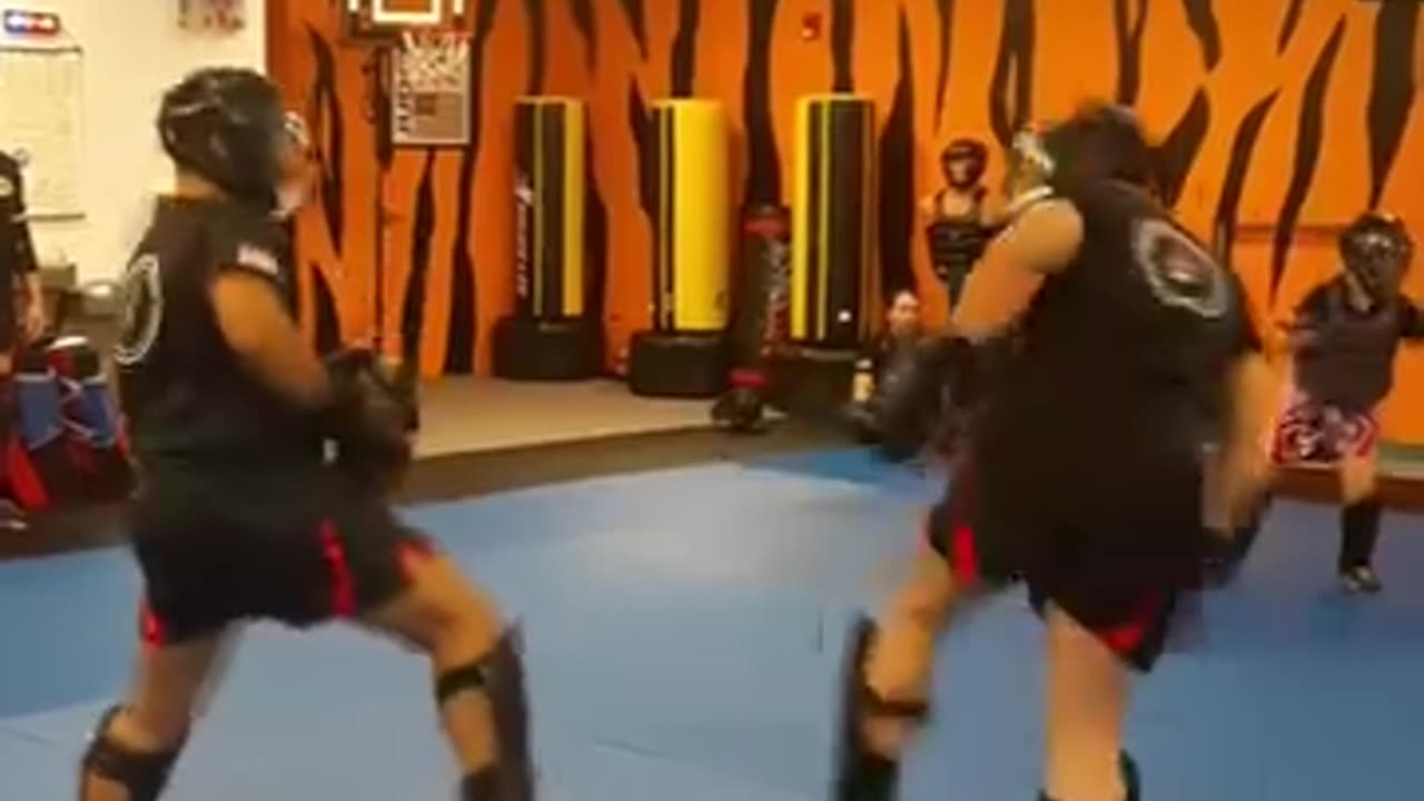 Kickboxing Sparring