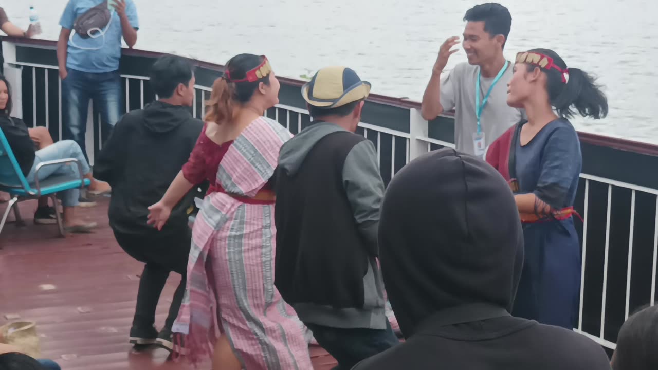 Dance On The Boat 6