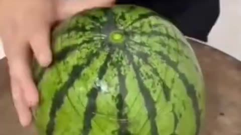 cut watermelon in unique style