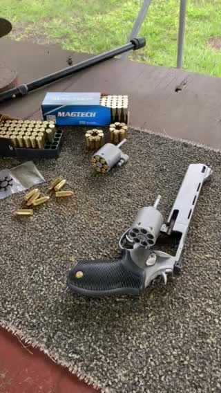 Taurus 692 revolver 38 special/357 magnum/9mm Luger.