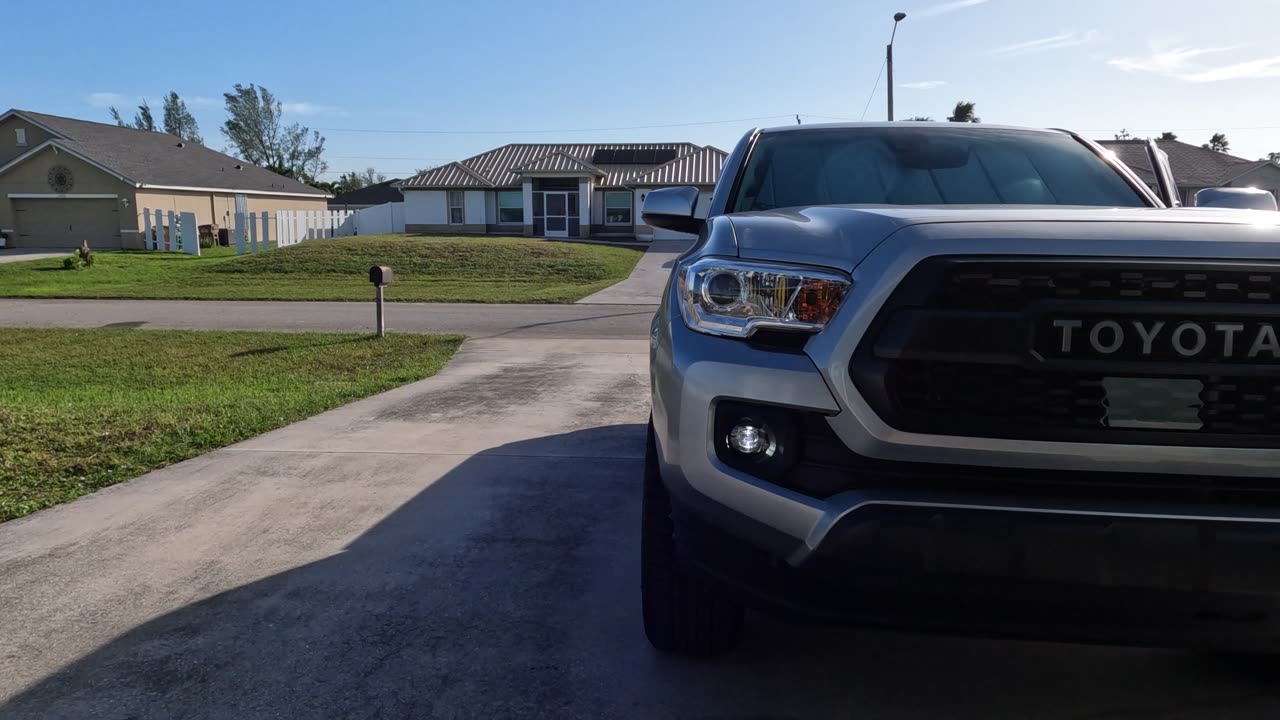 2023Toyota Tacoma SR OEM LED Fog Light Assembly