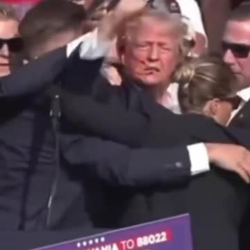 Trump ICONIC MOMENT in history