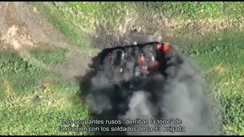 Los ocupantes rusos derriban una torre de una reunión con soldados de la 93.a Brigada