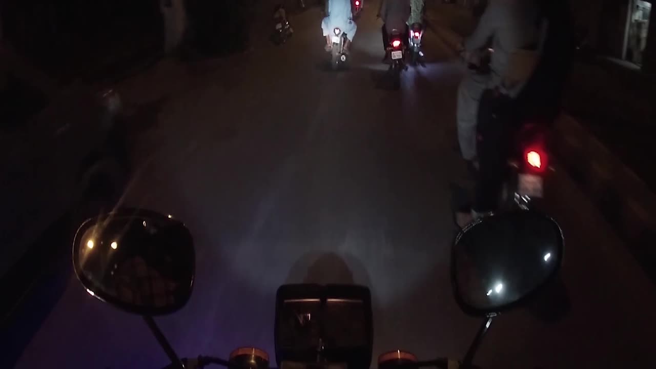 Night Driving In Lahore On Bike Watch In HD Urdu/Hindi