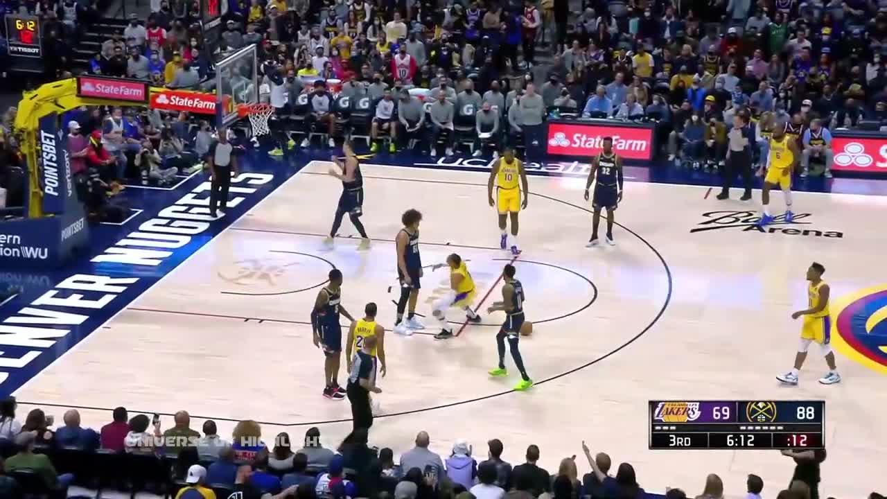 Russell Westbrook wants to fight Aaron Gordon and LeBron is watching this circus 😃-720p