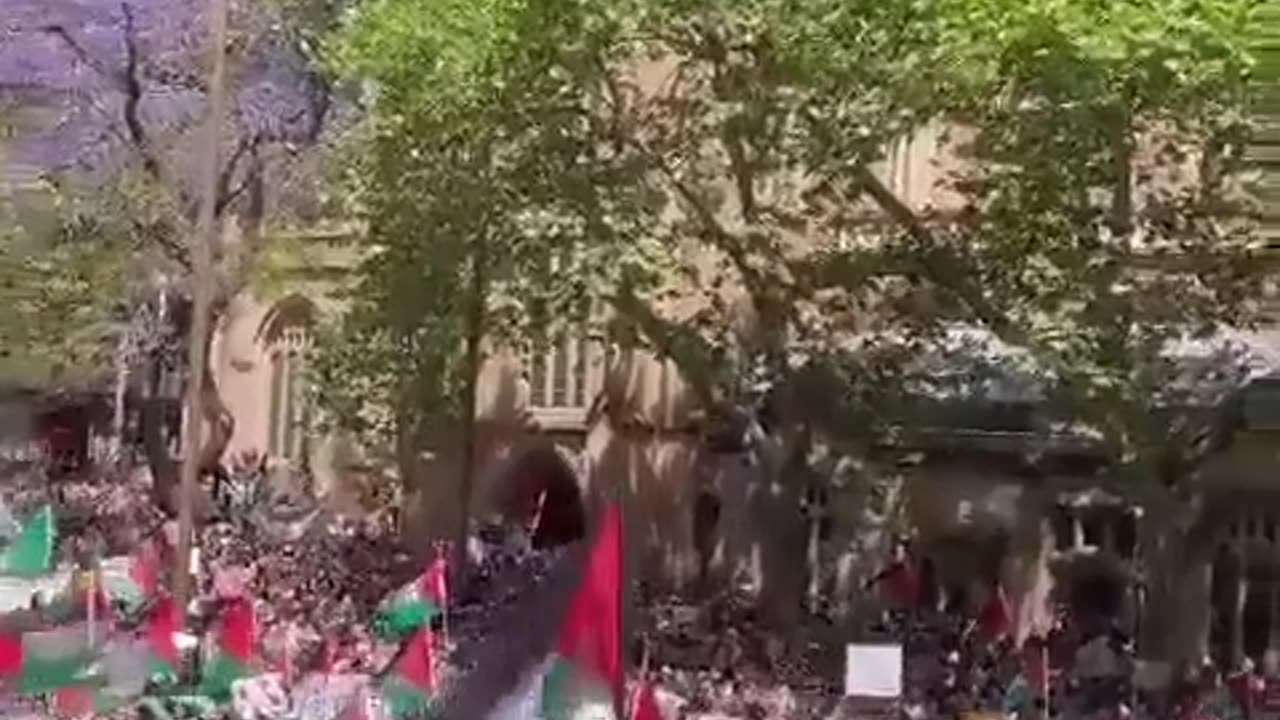Australia ERUPTS for Palestine 🇵🇸