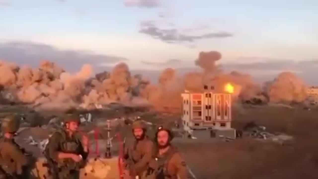 IDF bomb another neighborhood in Khan Younis, in the southern Gaza Strip.