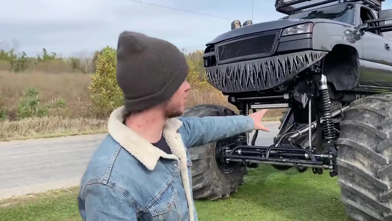 7 TRUCK vs. Monstermax