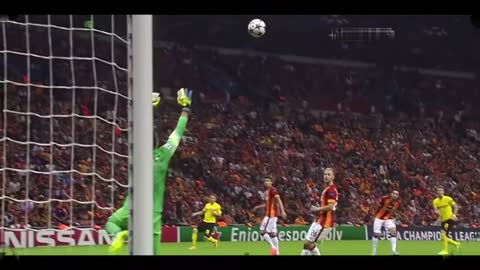 long-range goal in football