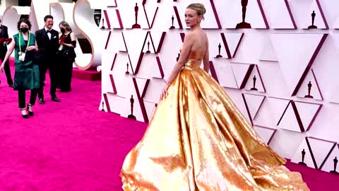 Color, bows and diamonds: Oscars fashion highlights