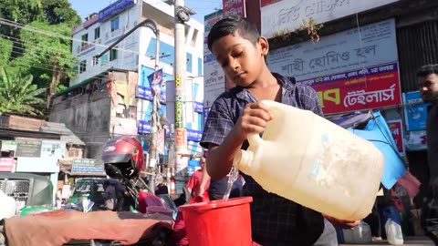 Eggs & Milk! The Most Popular Egg Boy in Chittagong - Bangladeshi Street Food