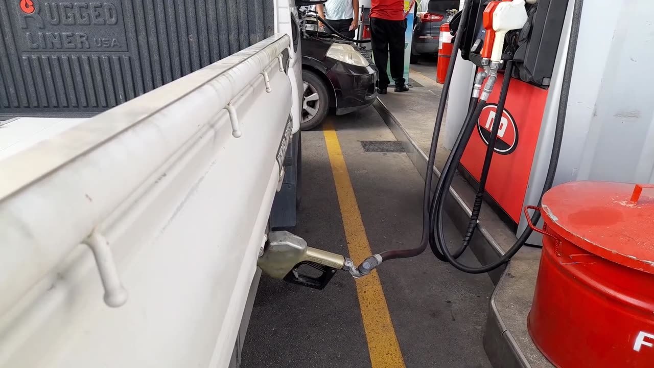 Gas Stations in Trinidad and Tobago Rob Their Customers