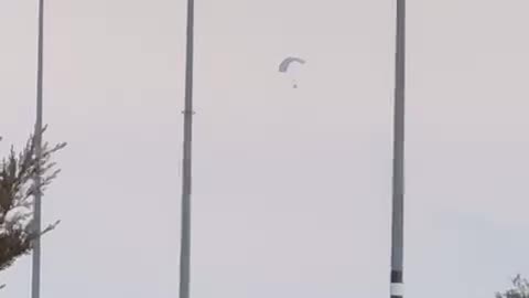 Further to the reports on the web about paragliders seen in the north of the